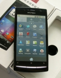 Отличный смартфон на базе ОС Android 2.2,  копия Sony Ericsson Arc