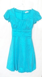 Вечернее платье голубого цвета